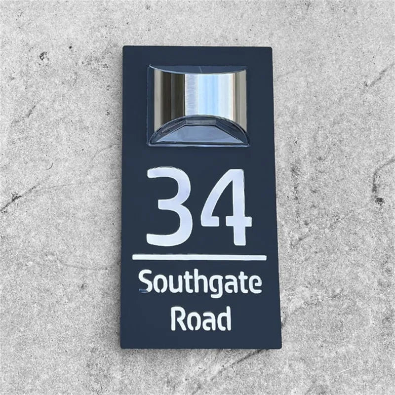Customized solar door sign: elegance and visibility